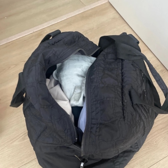 Essential bag - Picture 13 of 15